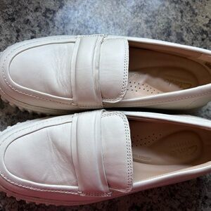 Clarks Women's Cream Leather Loafers